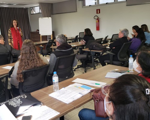 Rede Coop Patos de Minas dá mais um passo para inserir o cooperativismo nas escolas do município