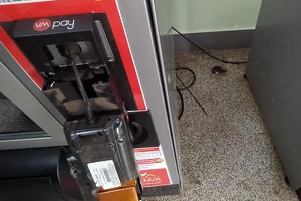 Mãe questiona atendimento na UPA, faz quebradeira, agride segurança e acaba presa em Patos de Minas