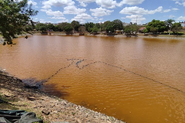 Prefeitura inicia trabalhos de desassoreamento, limpeza e revitalização da Lagoinha em Patos de Minas