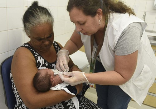 Brasil tem baixa cobertura de vacina BCG, contra tuberculose