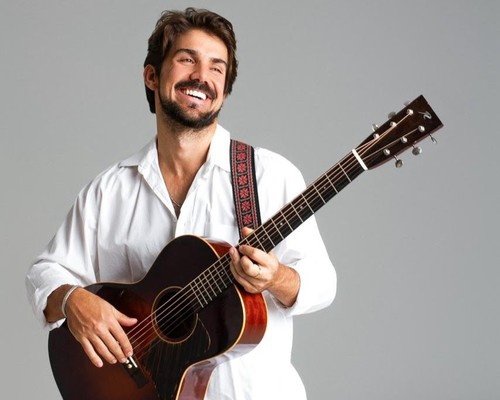 Vídeo criativo no metrô faz música de Gabriel Gonti viralizar e ultrapassar 2 milhões de visualizações