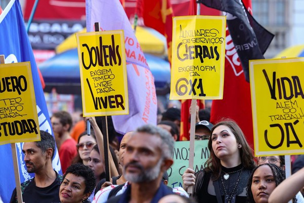Acordo prevê regra de transição de 60 dias para fim da escala 6x1