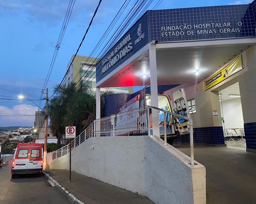 Motociclista de 19 anos é socorrido em estado grave após acidente em Patos de Minas