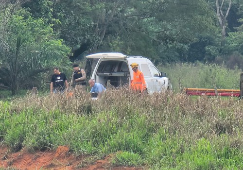 Mergulhadores do Corpo de Bombeiros encontram jovem nas águas do Rio Paranaíba