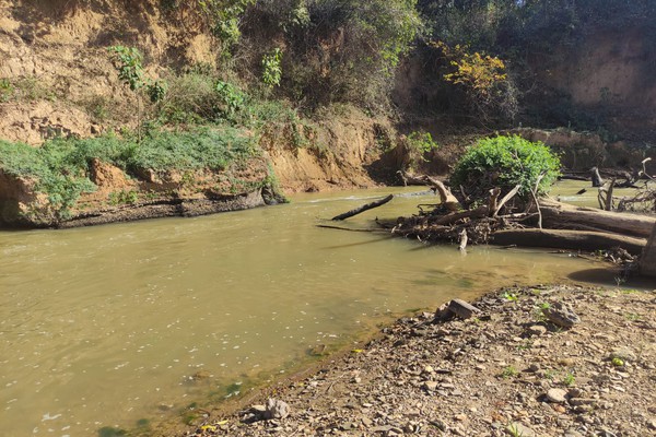 Rio Paranaíba quase seca em alguns pontos e drama da escassez hídrica deve continuar