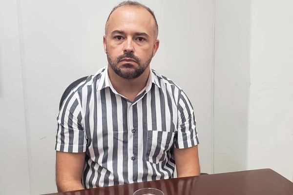 Quem é Carlos André Rodrigues empossado como novo secretário municipal de educação