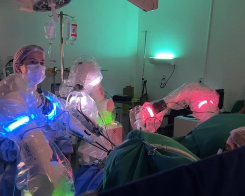 Cirurgias robóticas já somam dezenas de procedimentos em Patos de Minas e consolidam avanço na saúde