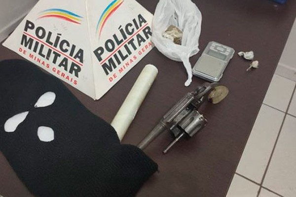 Polícia Militar encaminha para delegacia três suspeitos de envolvimento no duplo homicídio em Presidente Olegário