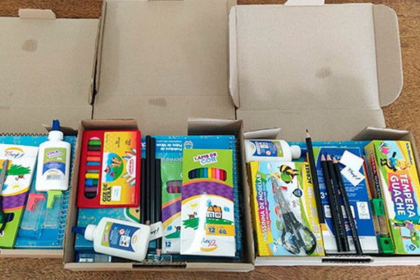Prefeitura de Patos de Minas investe quase meio milhão em kits escolares para alunos da rede municipal