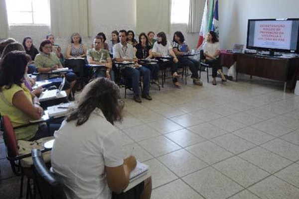 Instituições públicas se reúnem para debater sobre a violência urbana em Patos de Minas