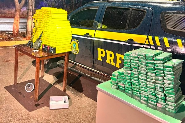 Polícia Rodoviária Federal faz duas grandes apreensões de drogas quase ao mesmo tempo na BR 365