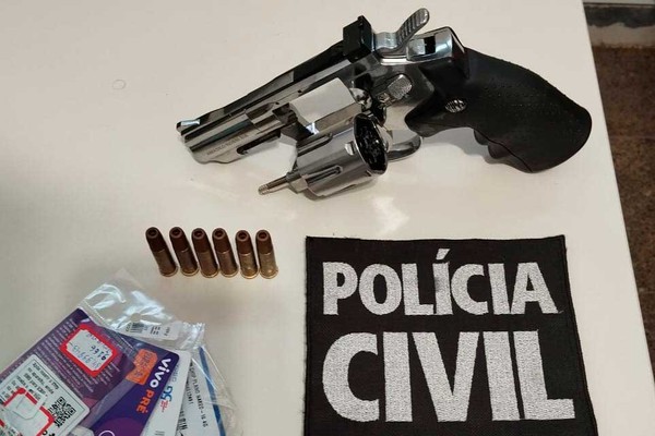 PC apreende simulacro de revólver usado por homem para ameaçar a ex-companheira