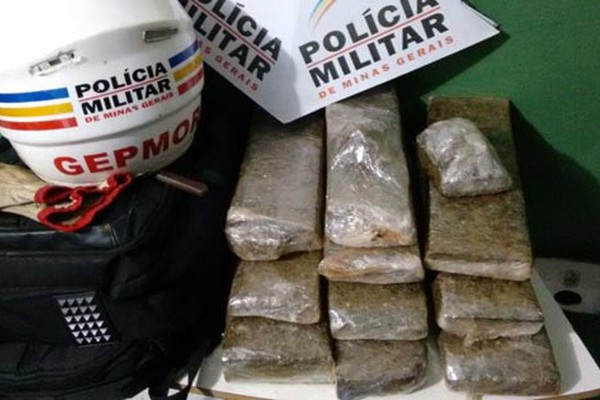 Trio suspeito de entregar drogas em Patos de Minas é preso com mais de 9kg de Maconha