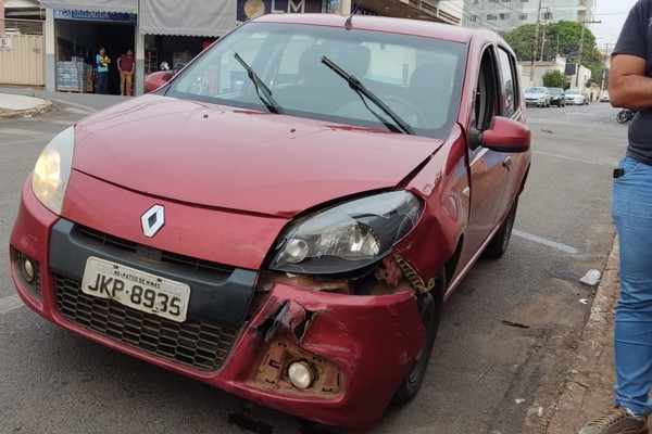 Mais um acidente é registrado nesta quarta-feira em razão de avanço de parada em Patos de Minas