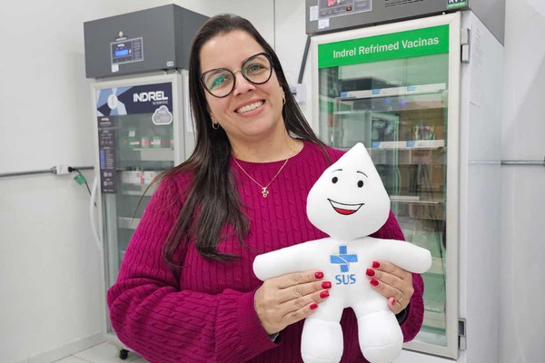 Crianças de 4 anos com cartão de vacina em dia vão ganhar pelúcia do Zé Gotinha em Patos de Minas