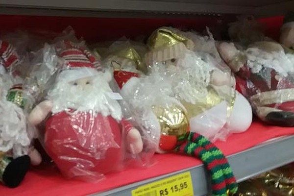 Artigos natalinos chegam às lojas de Patos de Minas com preços mais baixos que em 2015