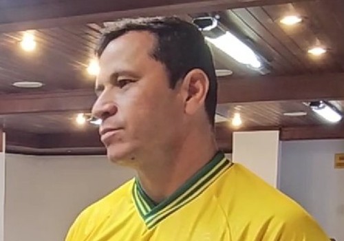 Após sequência de derrotas, Mamoré anuncia demissão do treinador Fábio Brostel