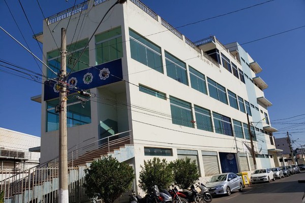 MP abre investigação contra ex-secretária de Saúde após denúncias de nepotismo e contratos sob suspeitas