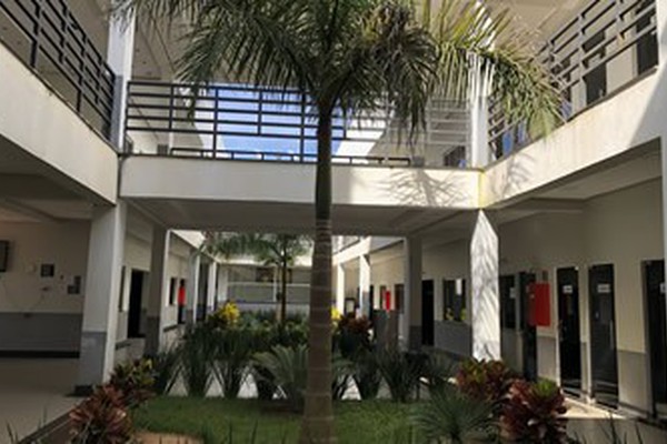 Clínica em Patos de Minas abre vagas para enfermeiros e técnicos com pagamento do piso