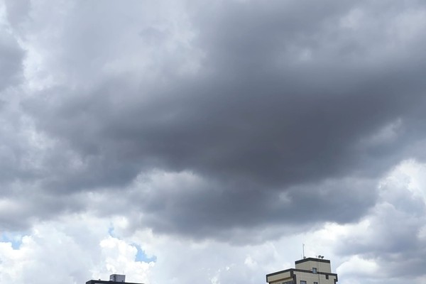 Previsão indica que fim de semana deve ser de chuva em Patos de Minas e faz alerta