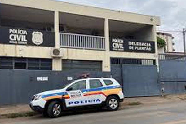 Homem em prisão domiciliar é flagrado com revólver após Olho Vivo perceber atitude suspeita na Orla da Lagoa Grande