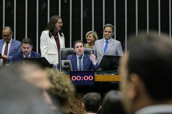 PEC da Blindagem pode barrar ações contra corrupção no uso de emendas