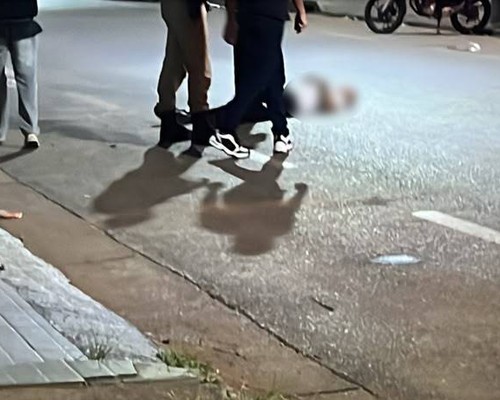 Dois jovens são assassinados a tiros na Praça Champagnat em Patos de Minas nesta madrugada
