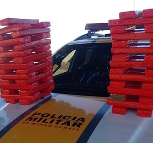 Homem é preso com 59 barras de maconha na MG-188 em Coromandel
