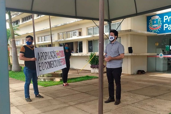 Após protesto e discussão, Prefeitura de Patos de Minas emite comunicado