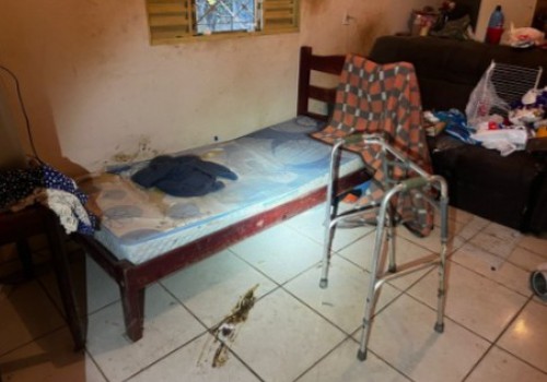 Policiais encontram idosa ferida, sem comida ou água em Lagoa Grande; filho foi preso