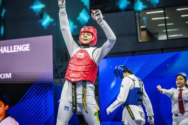 Maria Clara Pacheco é campeã mundial de taekwondo na China