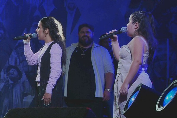 Ana Clara e Vitória cantam o clássico “Mercedita” com César Menotti e Fabiano na Fenamilho 2024; veja ao vivo