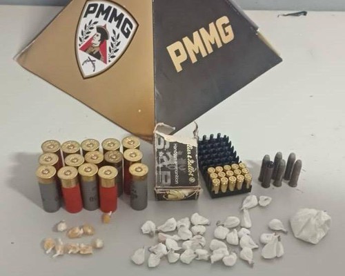 Idoso de 69 anos é preso por tráfico de drogas e posse de munições na zona rural de Patos de Minas