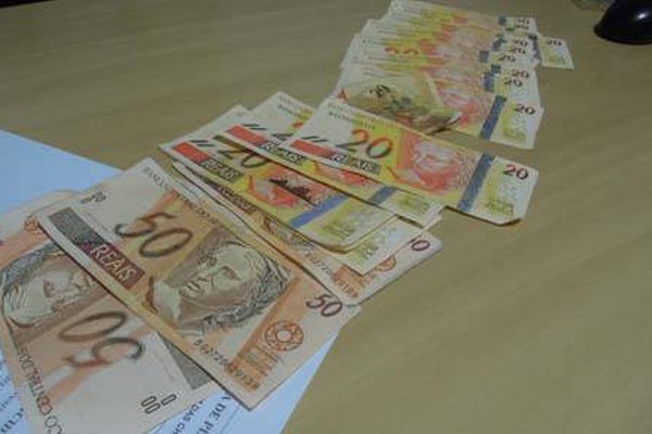 Polícia Civil prende jovem de 22 anos com cédulas falsas de R$ 20,00 e R$ 50,00