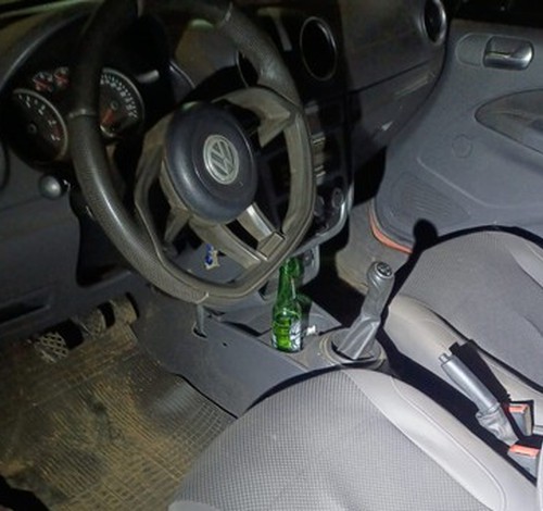 Condutor inabilitado foge de abordagem, abandona carro e é preso após perseguição em Patrocínio