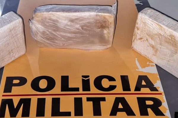 Polícia Militar Rodoviária prende motorista que transportava tabletes de cocaína e de crack