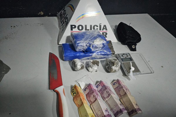 Polícia Militar prende suspeito com maconha, cocaína e balança de precisão em Patos de Minas
