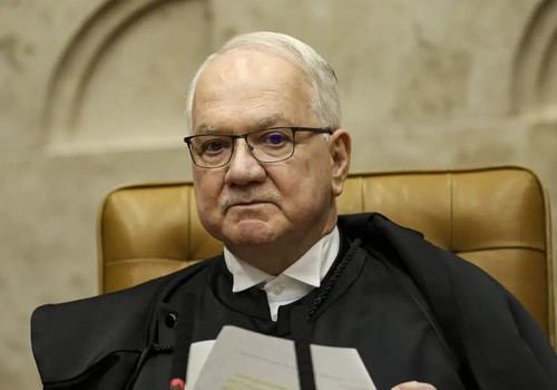 Fachin: críticas não fragilizam STF, mas fortalecem democracia