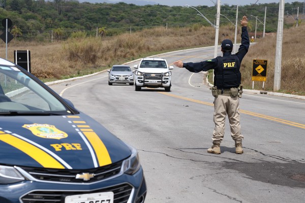 Com reforço de BH, Polícia Rodoviária Federal fará Operação Fenamilho em Patos de Minas