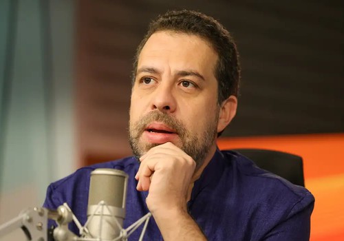 Boulos critica lobbies contra o fim da escala 6 por 1 e o Move Brasil