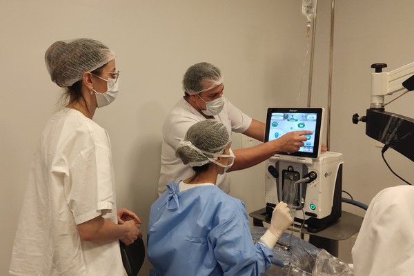 Olhar Centro Oftalmológico investe em alta tecnologia para cirurgias de Catarata