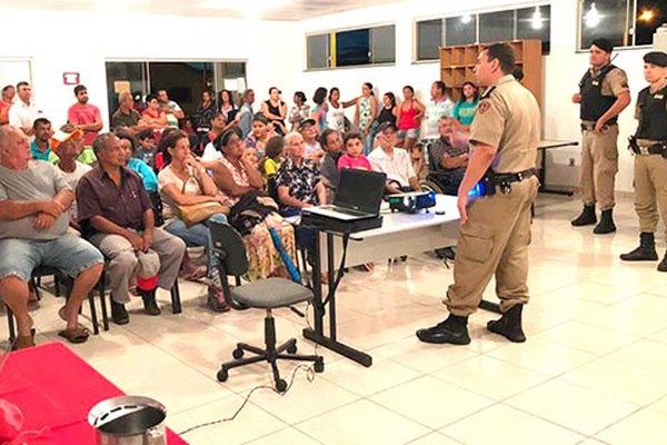 Moradores do bairro Alto da Serra se unem à Polícia Militar em prol da segurança pública