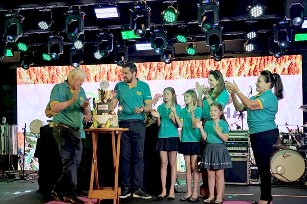 Grupo Farroupilha celebra 50 anos com festa e homenagens aos que construíram essa história