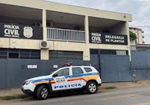 Mulher diz que foi trancada com bebê em quarto e acaba presa junto com o marido em Patos de Minas