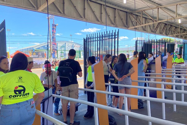 Começa votação que vai eleger a Rainha Nacional do Milho 2025; urnas abertas até às 20h