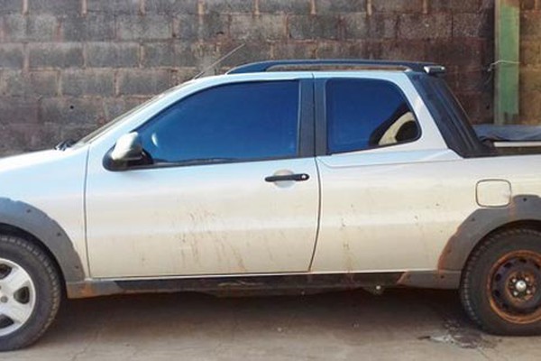 Policiais militares de Carmo do Paranaíba recuperam veículo roubado após denúncia anônima