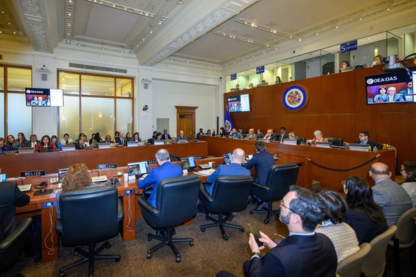 Reunião da OEA sobre Venezuela expõe divisão política no continente