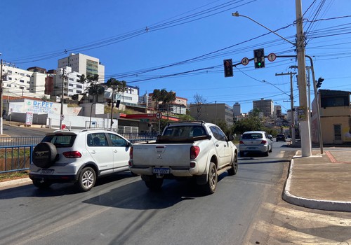 Atenção motoristas! Cruzamentos da Avenida Fátima Porto passam a operar com sistema de "direção livre"