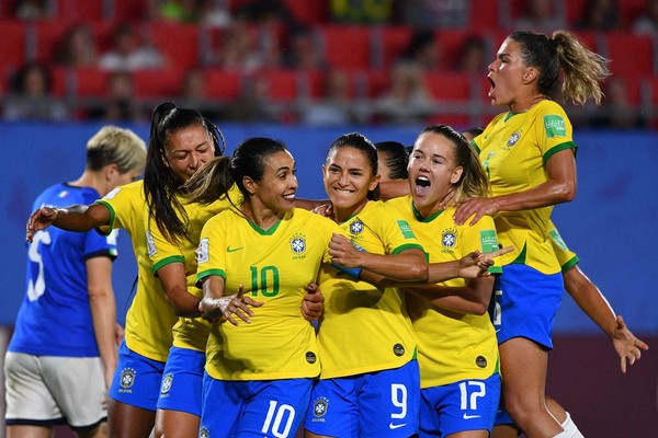 Futebol Feminino: Uma era de oportunidades
