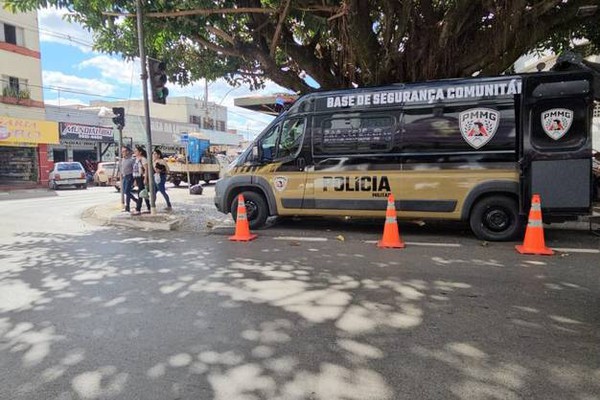 Foragido da Justiça é preso por importunação sexual após perseguir vizinha em comunidade de Patos de Minas
